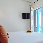 Bluetopia 4*