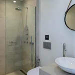 Bed & Breakfast Bluetopia