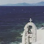 بلوتوبيا سويتس 4* Mykonos Town