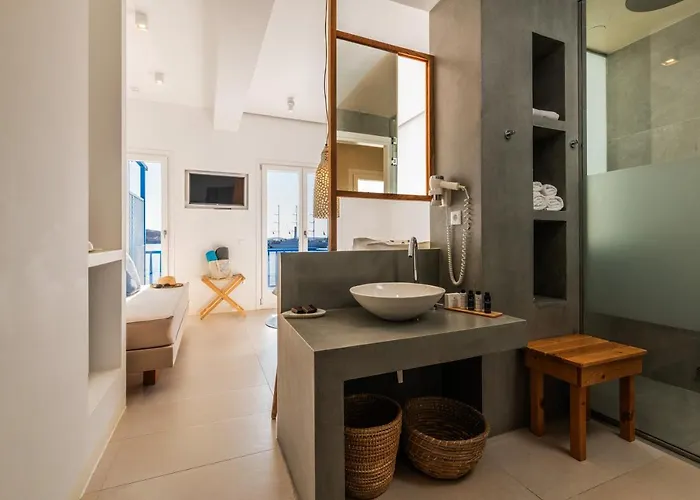 Bluetopia Bed & Breakfast 4*