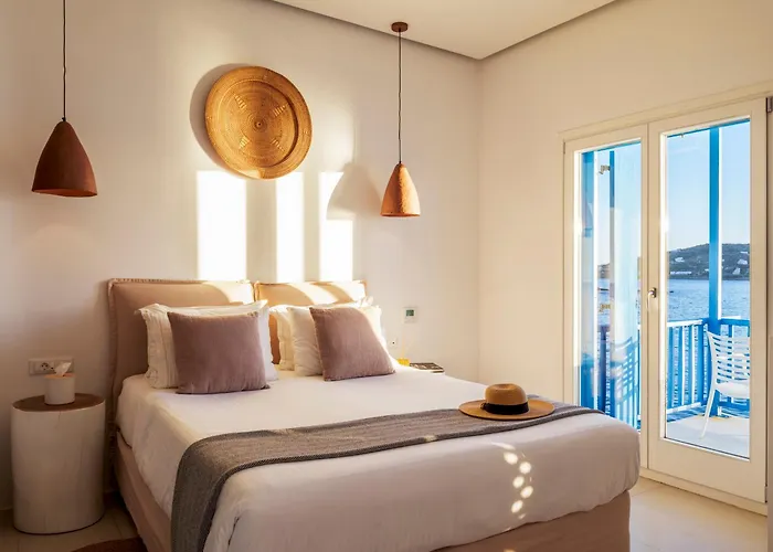 بلوتوبيا سويتس 4*