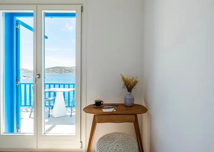 بلوتوبيا سويتس 4*