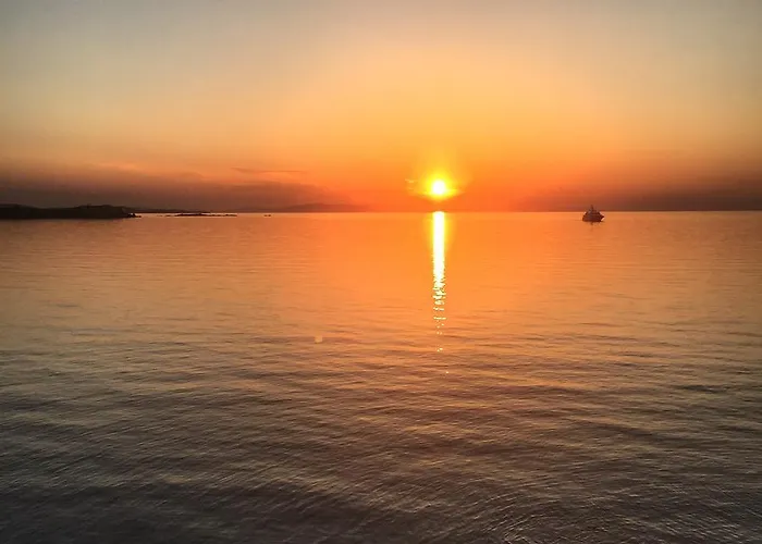 فندق مبيت وإفطار بلوتوبيا سويتس 4*